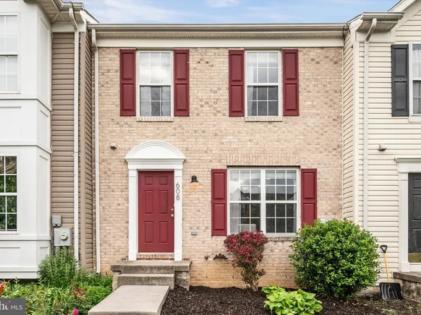 608 Frontier Fort Ln, Strasburg, VA 22657