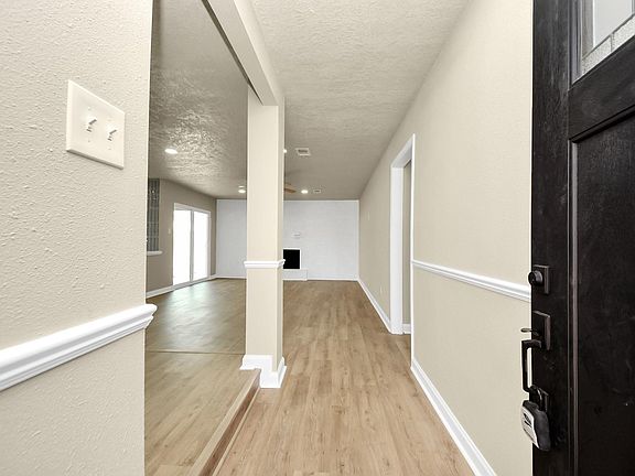 5th image of 205 Cole St