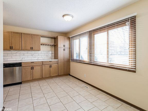 2nd image of 3430 Southdale Dr