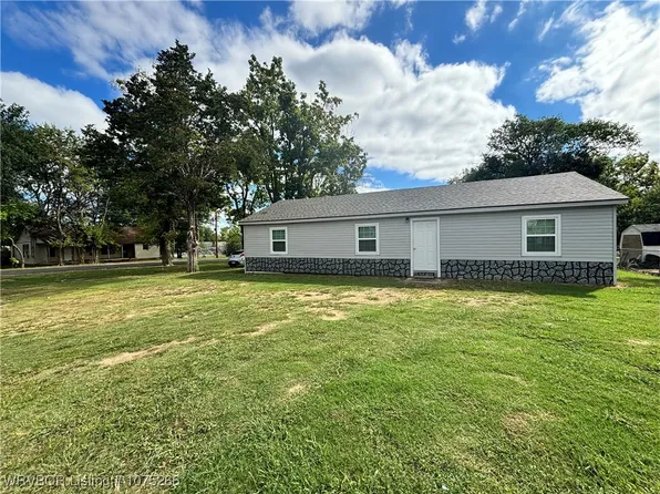 306 S Washington St, Sallisaw, OK 74955