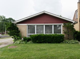 4931 Brummel St, Skokie, IL 60077