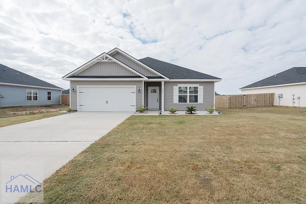 3 bed, 2.0 bath, 1544 sqft, $2,100 — Photo 1