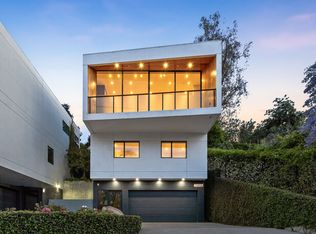 2412 W Riverside Dr, Los Angeles, CA 90039