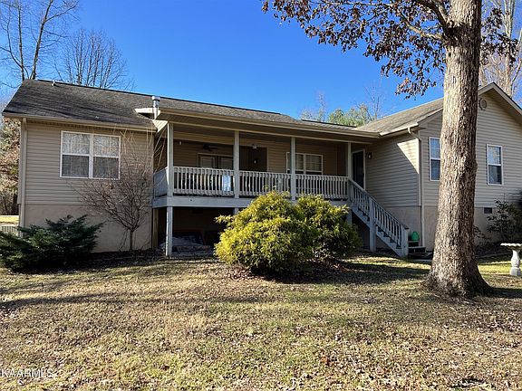 3rd image of 575 Mimosa Ln