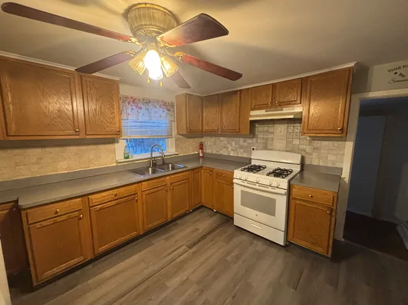 145-147 W Parker St, Scranton, PA 18508