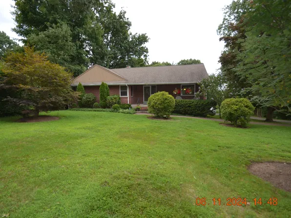 419 Valley Road, Fairfield, CT 06825