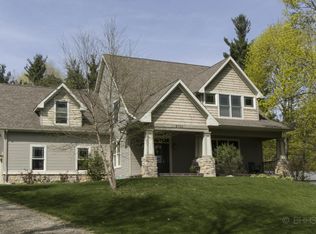 8432 N Eagle Lake Dr, Kalamazoo, MI 49009