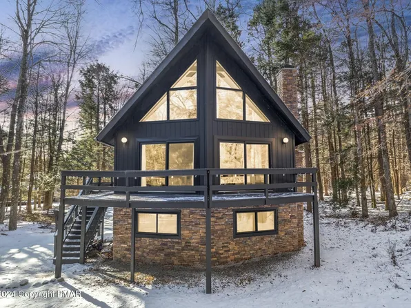 411 King Arthur Rd, Blakeslee, PA 18347