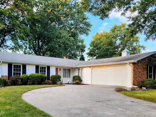 424 Maplewood Dr, Ossian, IN 46777