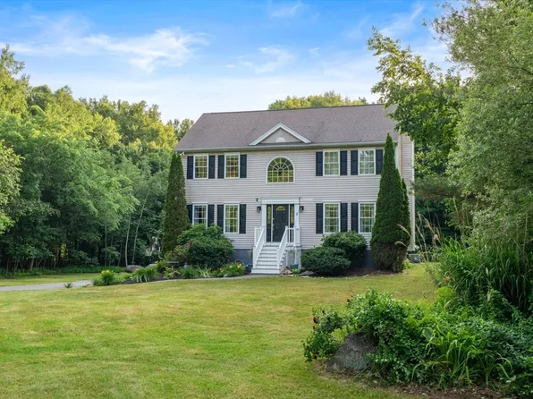 2 Jakobek Way, Merrimac, MA 01860