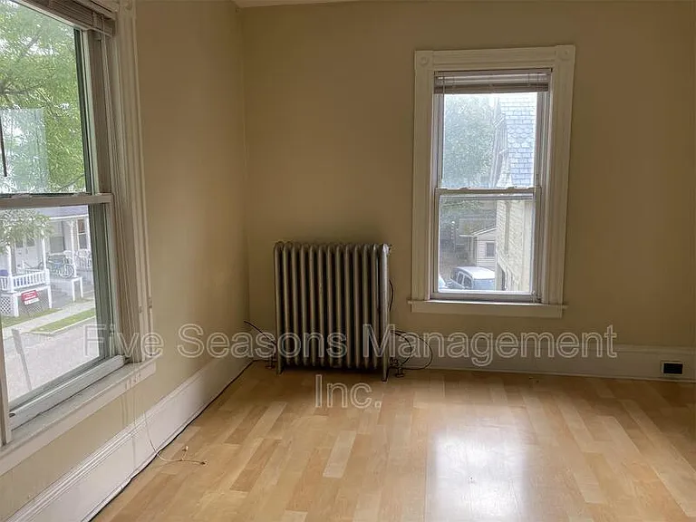 21 Lafayette Pl #1 — Photo 3