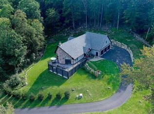 47 Zulauf Ln, Oxford, NJ 07863