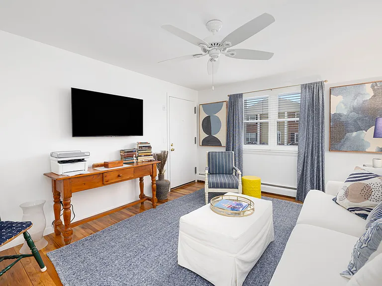 70 Carroll Ave #1009 — Photo 2