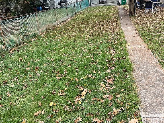 3rd image of 116 E Main St
