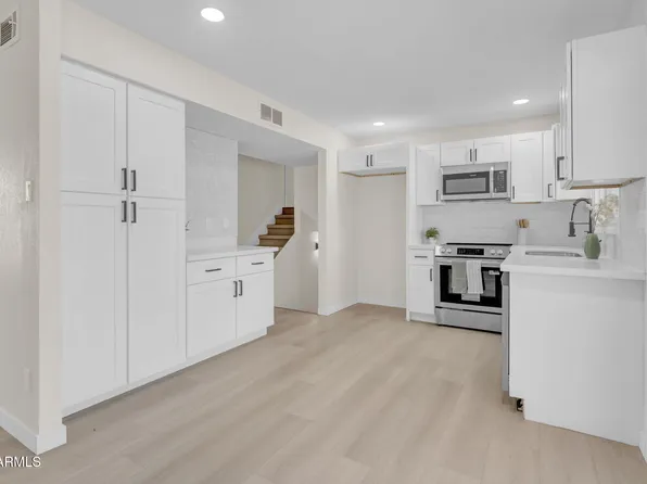 4522 W ROVEY Avenue, Glendale, AZ 85301