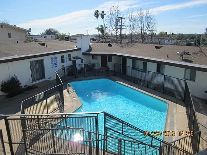 2nd image of 620 Edgewood St APT 6