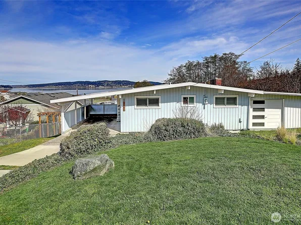 804 Sandstone Lane, Camano Island, WA 98282