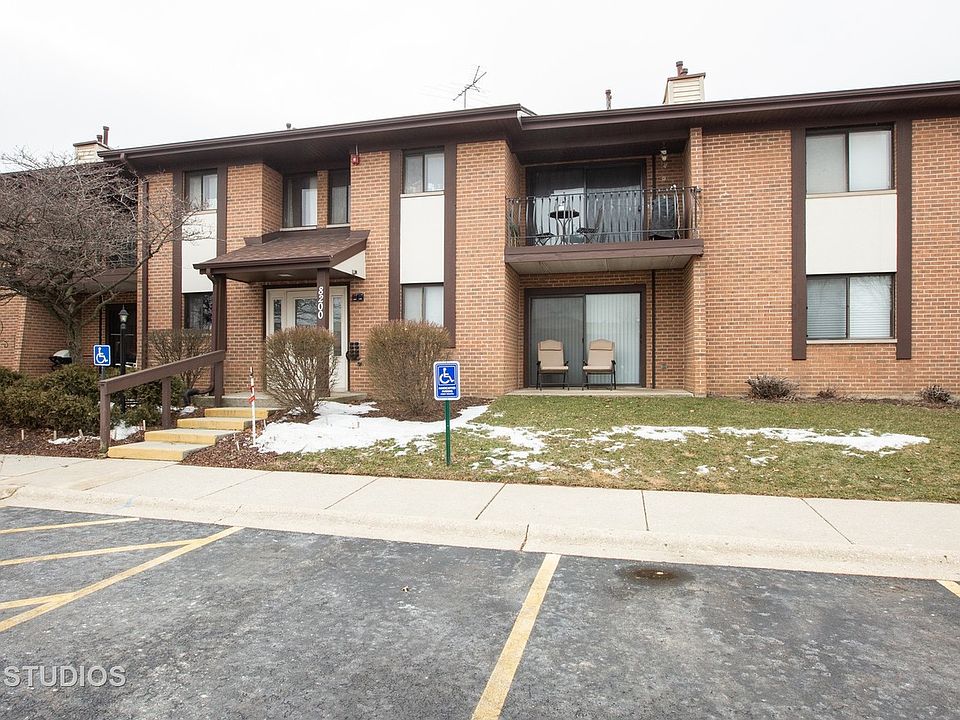 1st image of 8200 Anchor Dr APT 806
