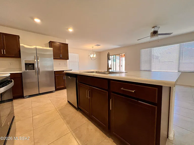 11977 E Chamrod Dr — Photo 4