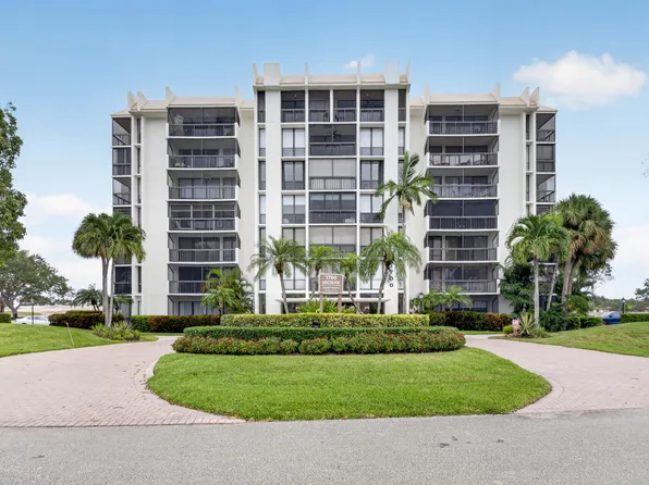 1761 SE Bridgewood Drive, Boca Raton, FL 33434
