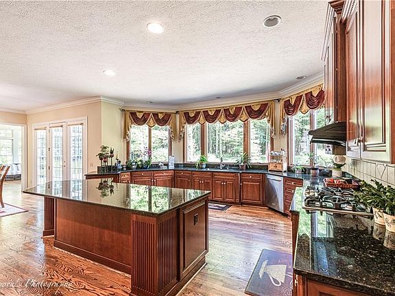 5th image of 7465 Stockwood Dr
