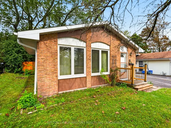 81 Mary St, Kingston, ON K7M 6M5
