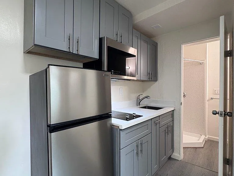 2312-14 Ellsworth Street — Photo 19