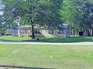 129 Pinewood Dr, Trinity, TX 75862