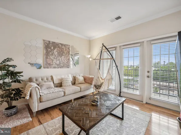 11750 Old Georgetown Rd APT 2526, North Bethesda, MD 20852
