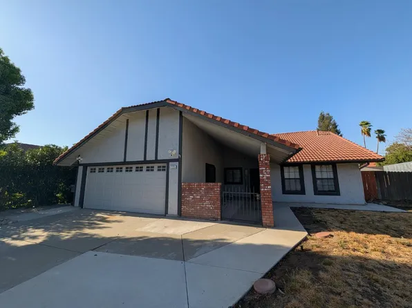 2325 Lincoln Ave, Clovis, CA 93611