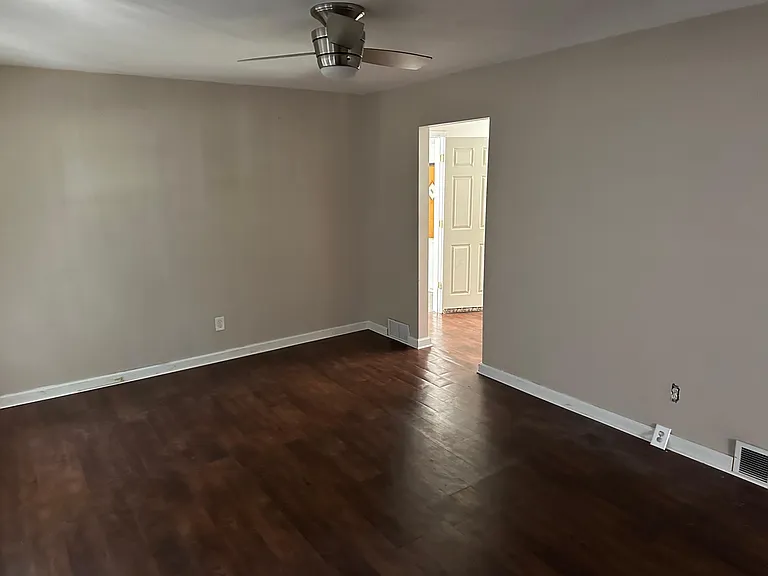 8135 Ditzler Ave — Photo 2