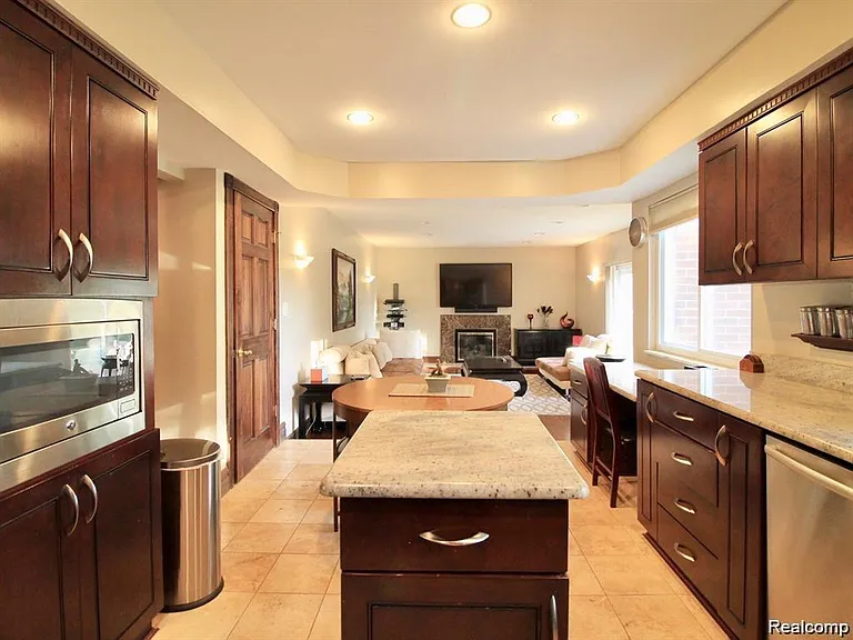 5363 English Dr — Photo 11