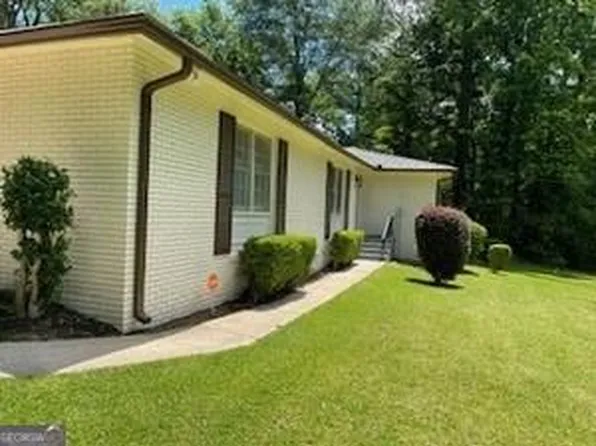 1157 Lake Valley Rd, Macon, GA 31210