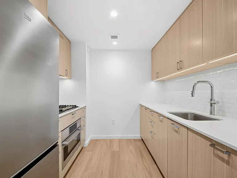 266 W 96th St #1504 — Photo 17