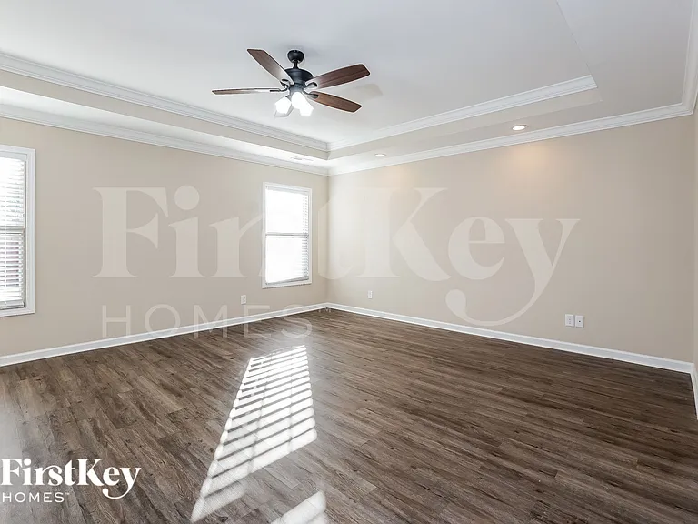 1532 Osage Ct — Photo 5