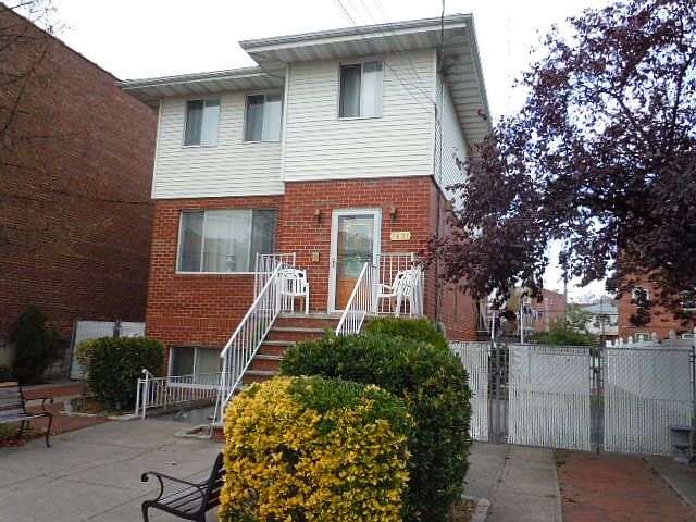1st image of 1631 E 92nd St
