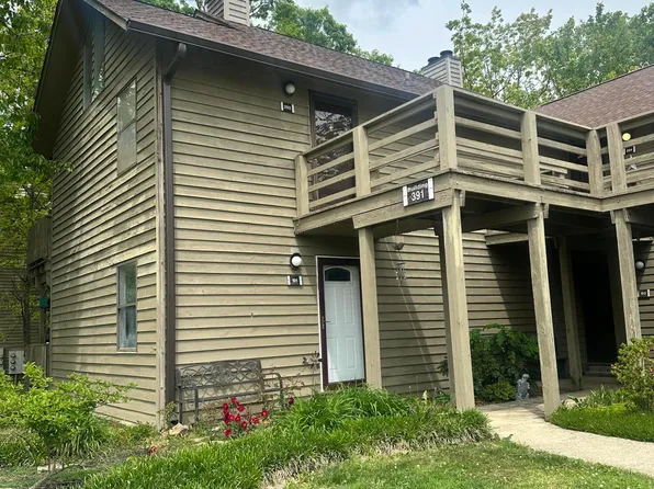 391 Moytoy Rd #202, Crab Orchard, TN 37723