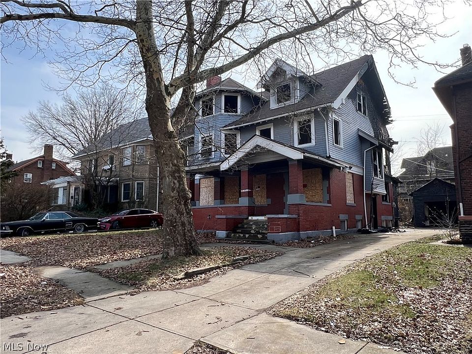 2nd image of 1822 Farmington Rd