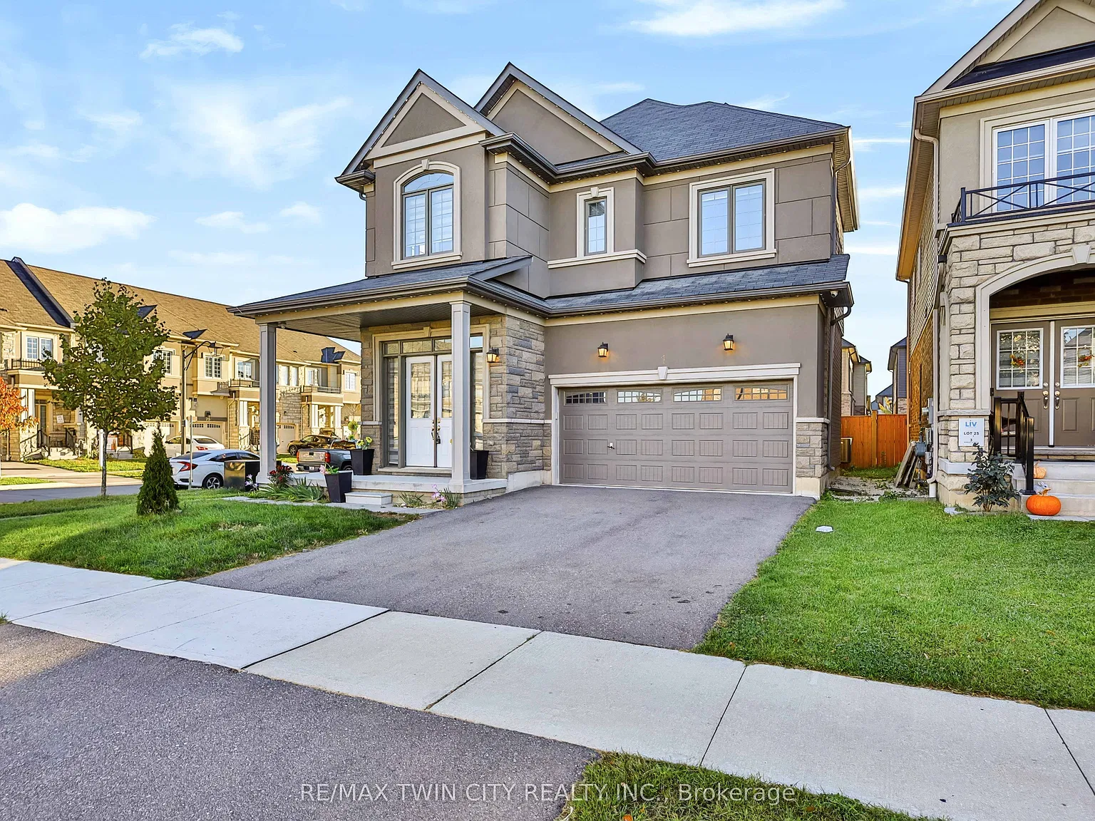5 bed, $3,200 — Photo 2