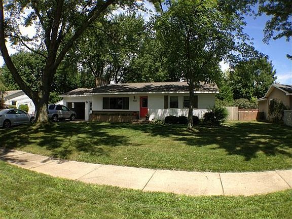 3rd image of 4265 42nd St SW