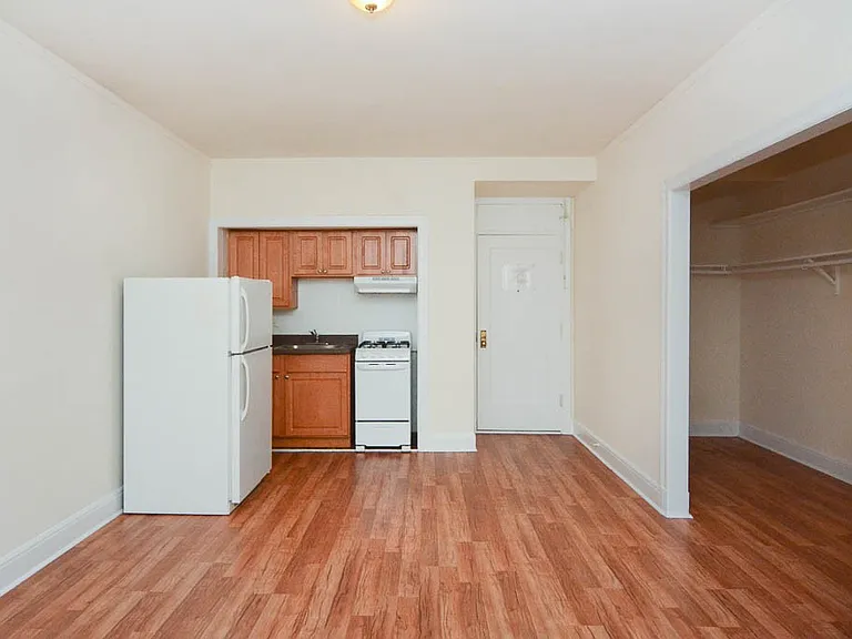3335 W Diversey Ave #312 — Photo 10