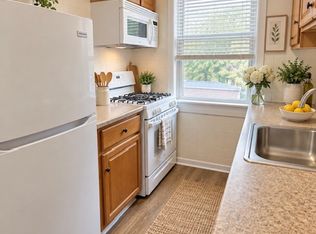 2 S Carpenter Ter APT 2L, Belleville, NJ 07109