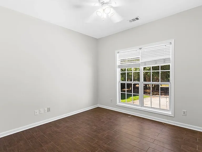 965 Dogwood Park Dr — Photo 19