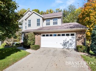 11245 Barnsley Rd SE, Lowell, MI 49331