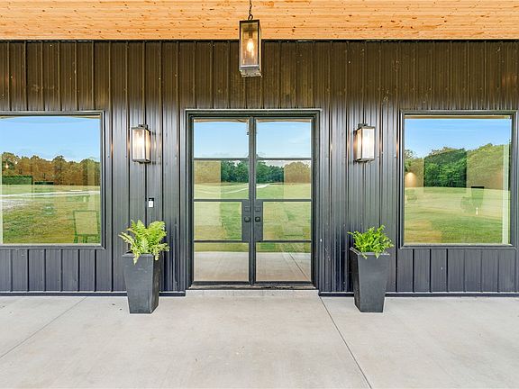 3rd image of 22696 Kings Ranch Rd