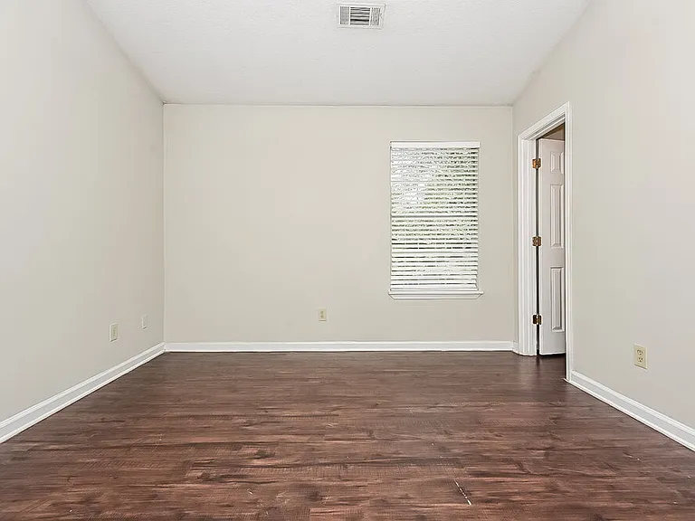 68 Hampton Oaks Dr — Photo 13