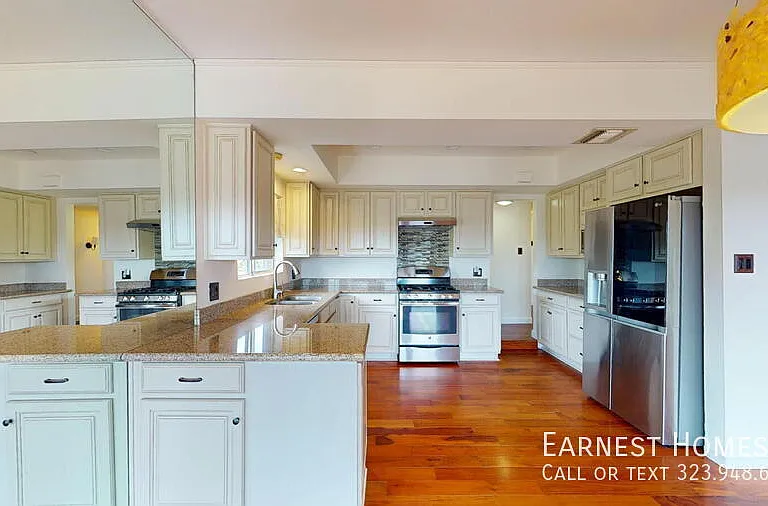 4535 San Blas Ave — Photo 9