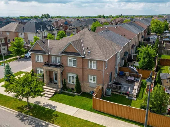 3220 Sorrento Cres, Burlington, ON L7M 0N4