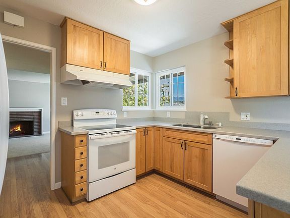 5th image of 5924 Mohawk Dr