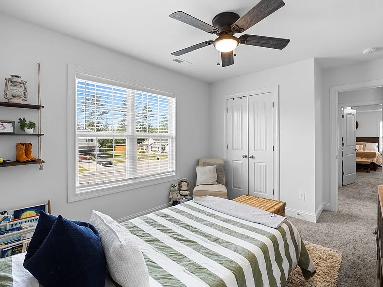 1010 Spot Cir — Photo 11